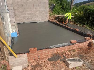 Versarien lays graphene-enhanced concrete in a residential setting